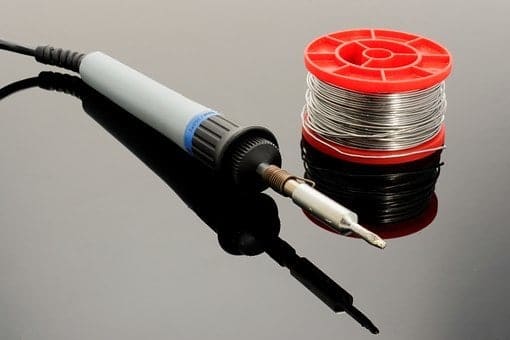 TIMER P/  DESLIGAMENTO AUTOMÁTICO DE FERRO DE SOLDA – C/ PIC 16F628A (REF293)